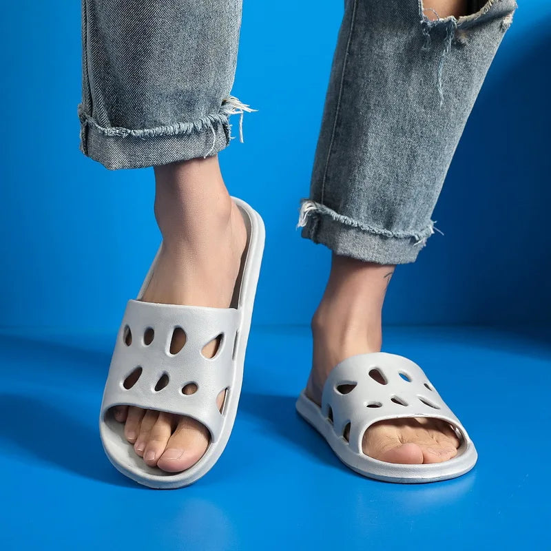 Claquettes Été Unisexes – Tongs Souples Antidérapantes Le petit Souk