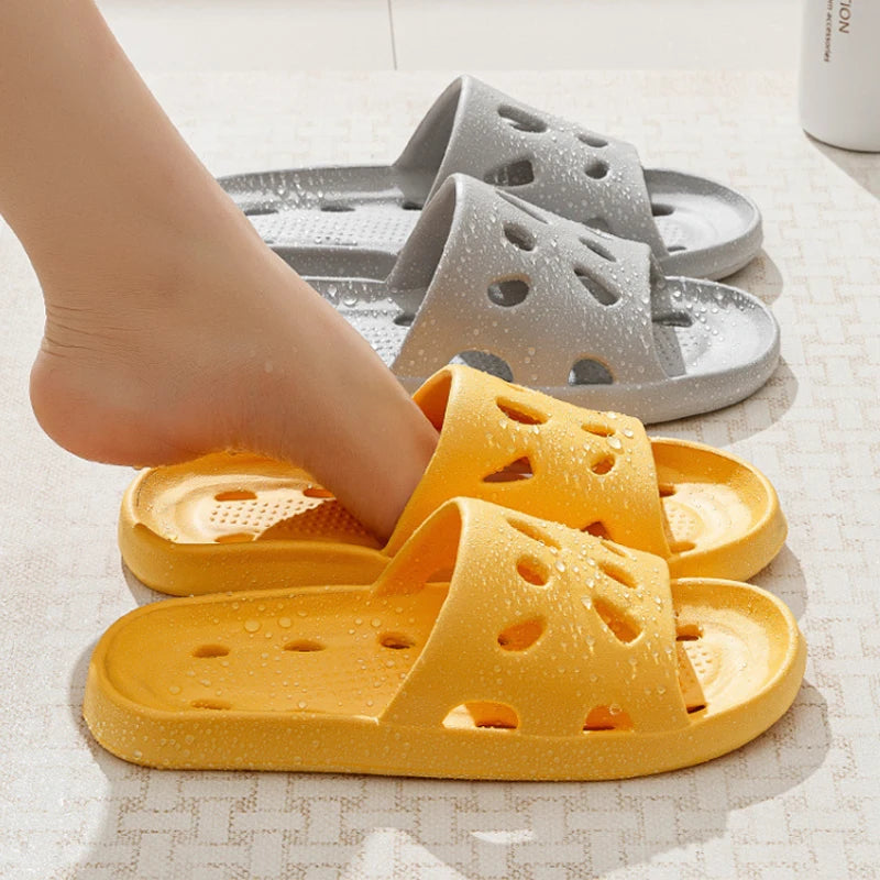 Claquettes Été Unisexes – Tongs Souples Antidérapantes Le petit Souk