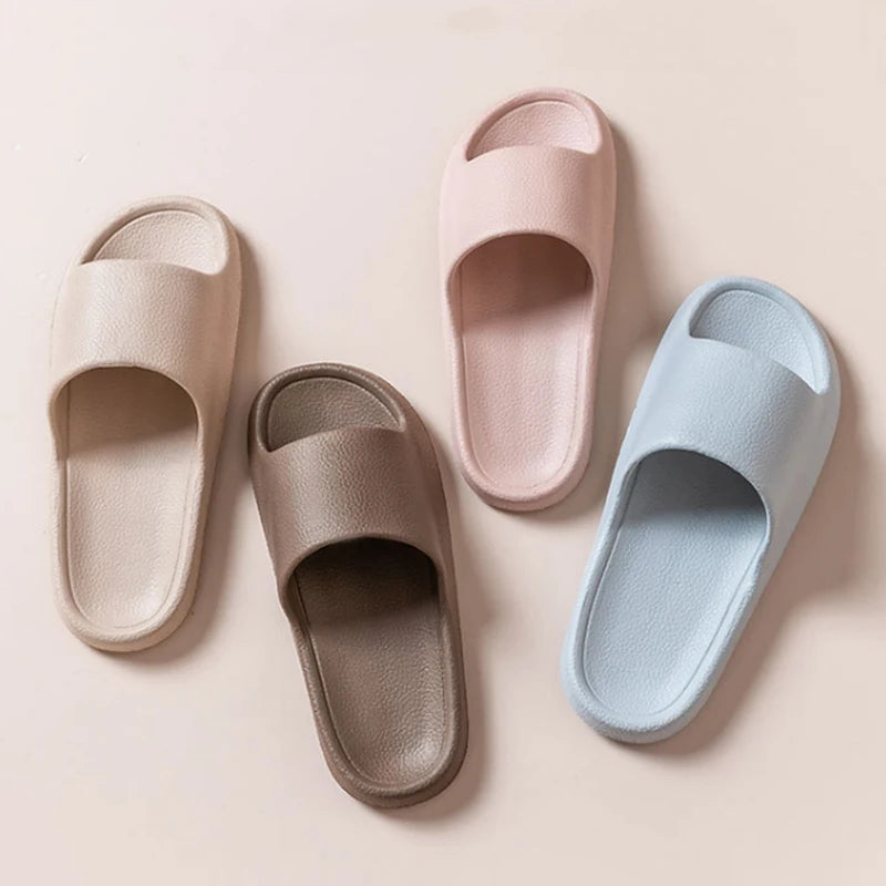 Claquettes Été Unisexes – Tongs Souples Antidérapantes Le petit Souk