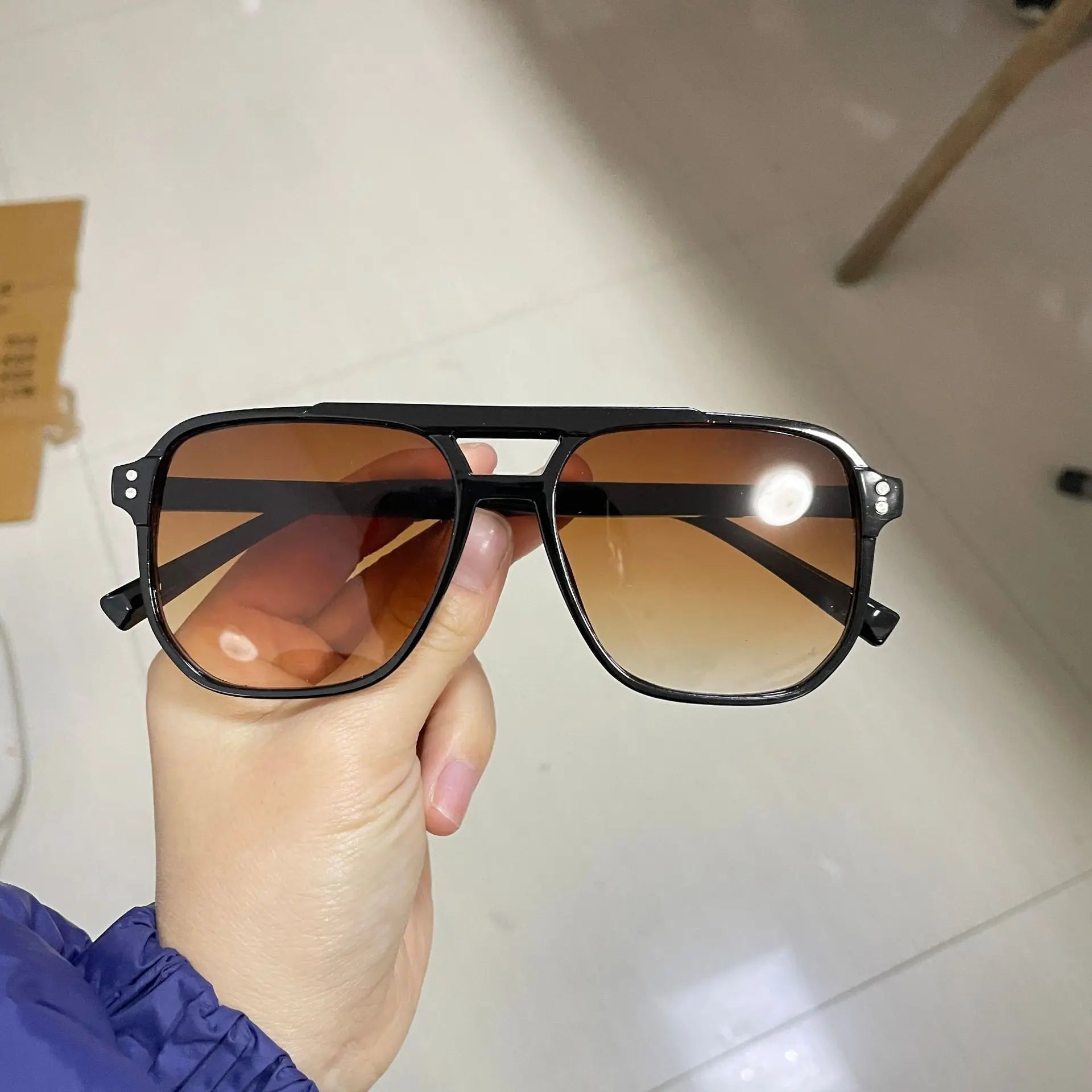 Lunettes de Soleil Vintage Grandes – Unisexe Carré Verres Noirs UV400